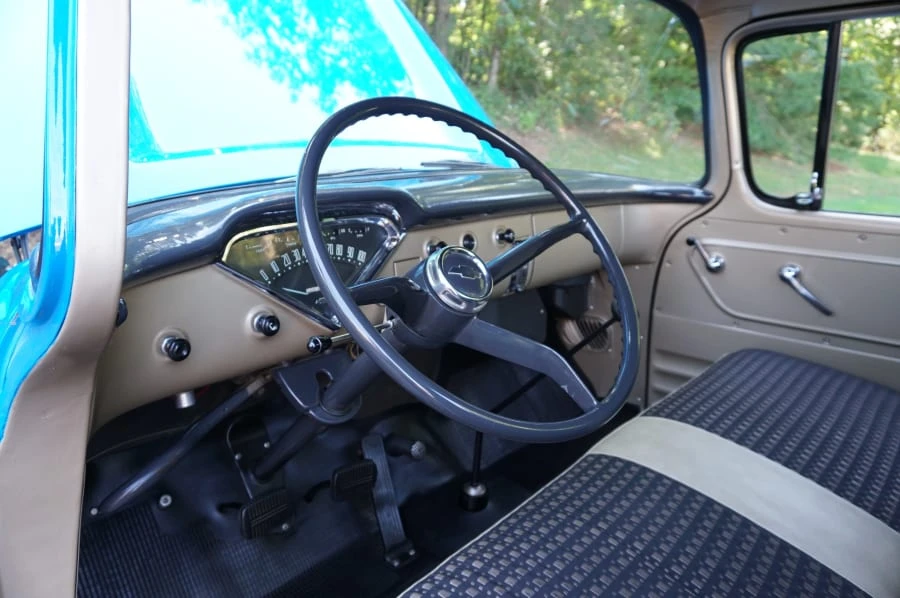 1959 Chevrolet Task Force - Image 6 of 31