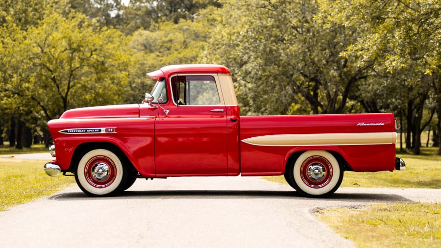 1959 Chevrolet Task Force - Image 26 of 29