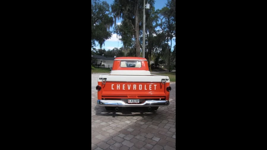 1959 Chevrolet Task Force - Image 11 of 12