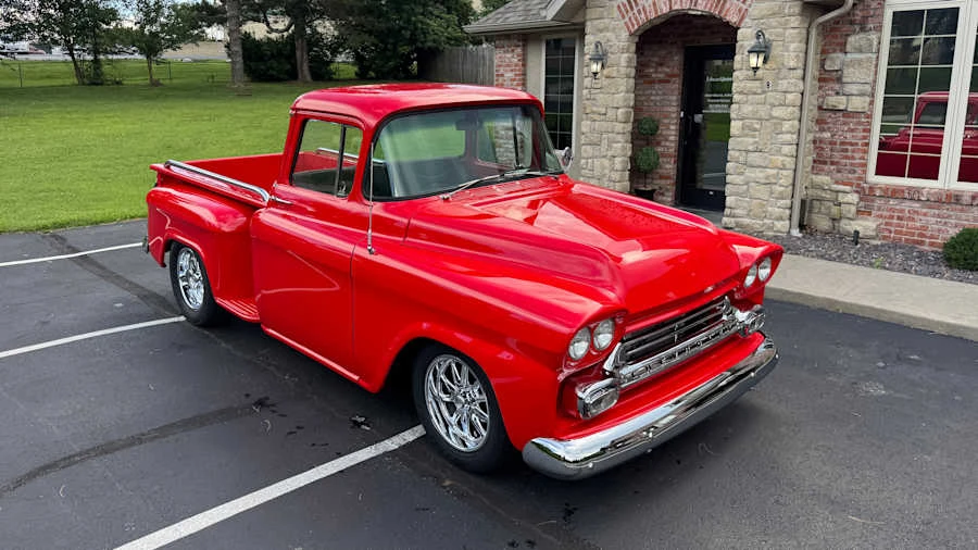 1959 Chevrolet Task Force - Image 6 of 21