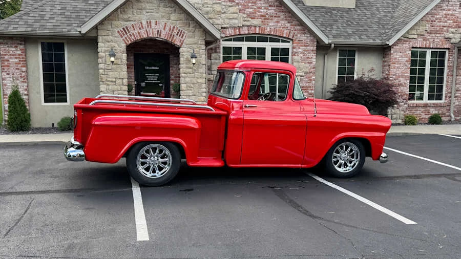 1959 Chevrolet Task Force - Image 5 of 21