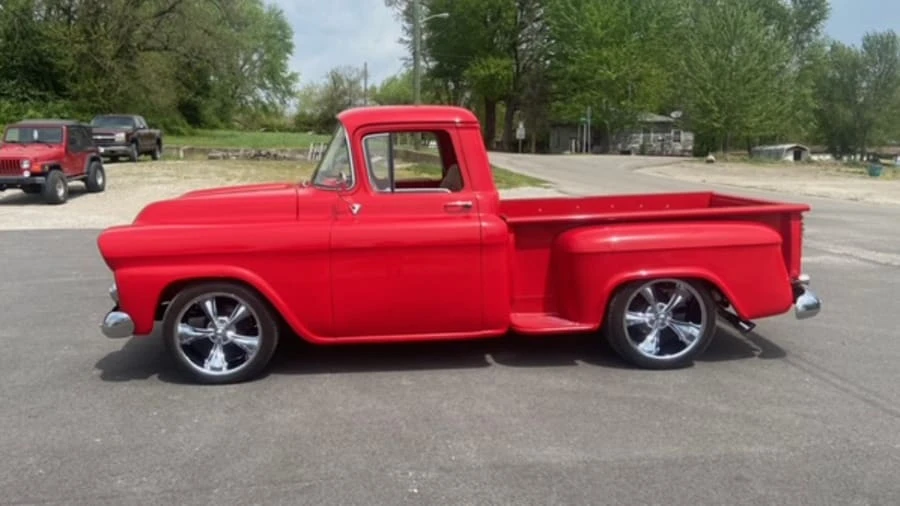 1959 Chevrolet Task Force - Image 2 of 18