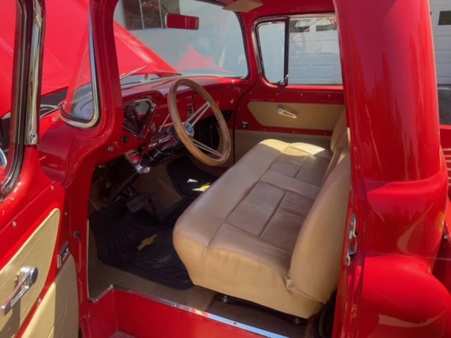 1959 Chevrolet Task Force - Image 15 of 18