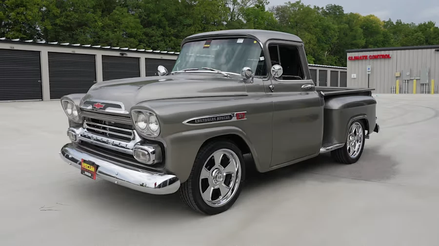 1959 Chevrolet Task Force - Image 8 of 16