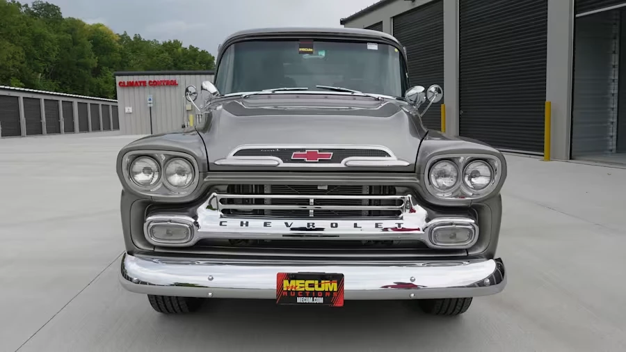 1959 Chevrolet Task Force - Image 9 of 16