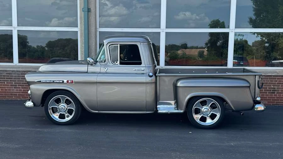 1959 Chevrolet Task Force - Image 2 of 12