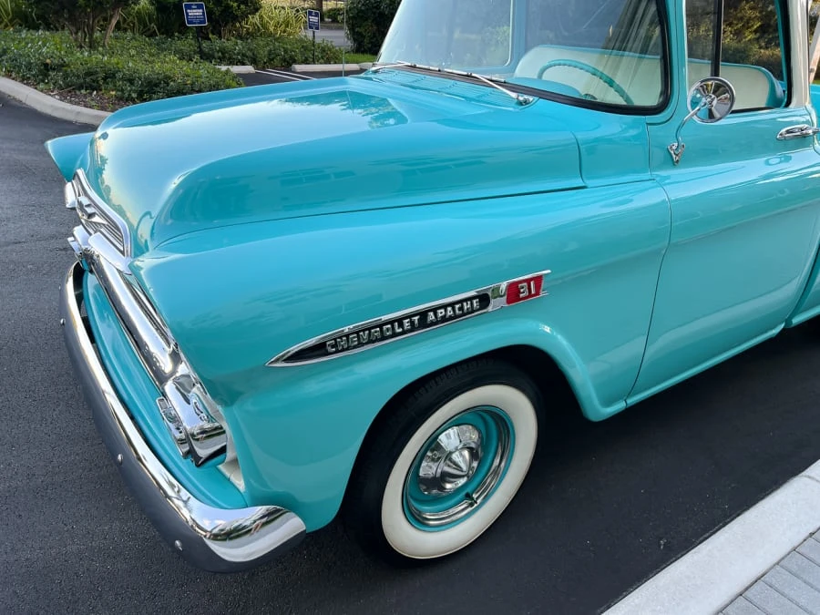 1959 Chevrolet Task Force - Image 9 of 25