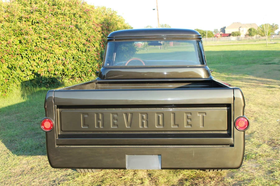 1959 Chevrolet Task Force - Image 7 of 10