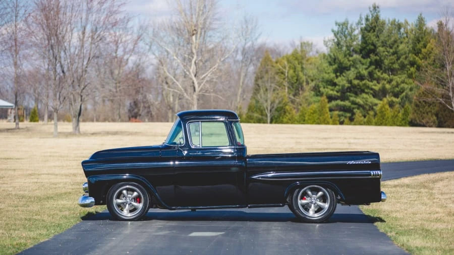 1959 Chevrolet Task Force - Image 11 of 12