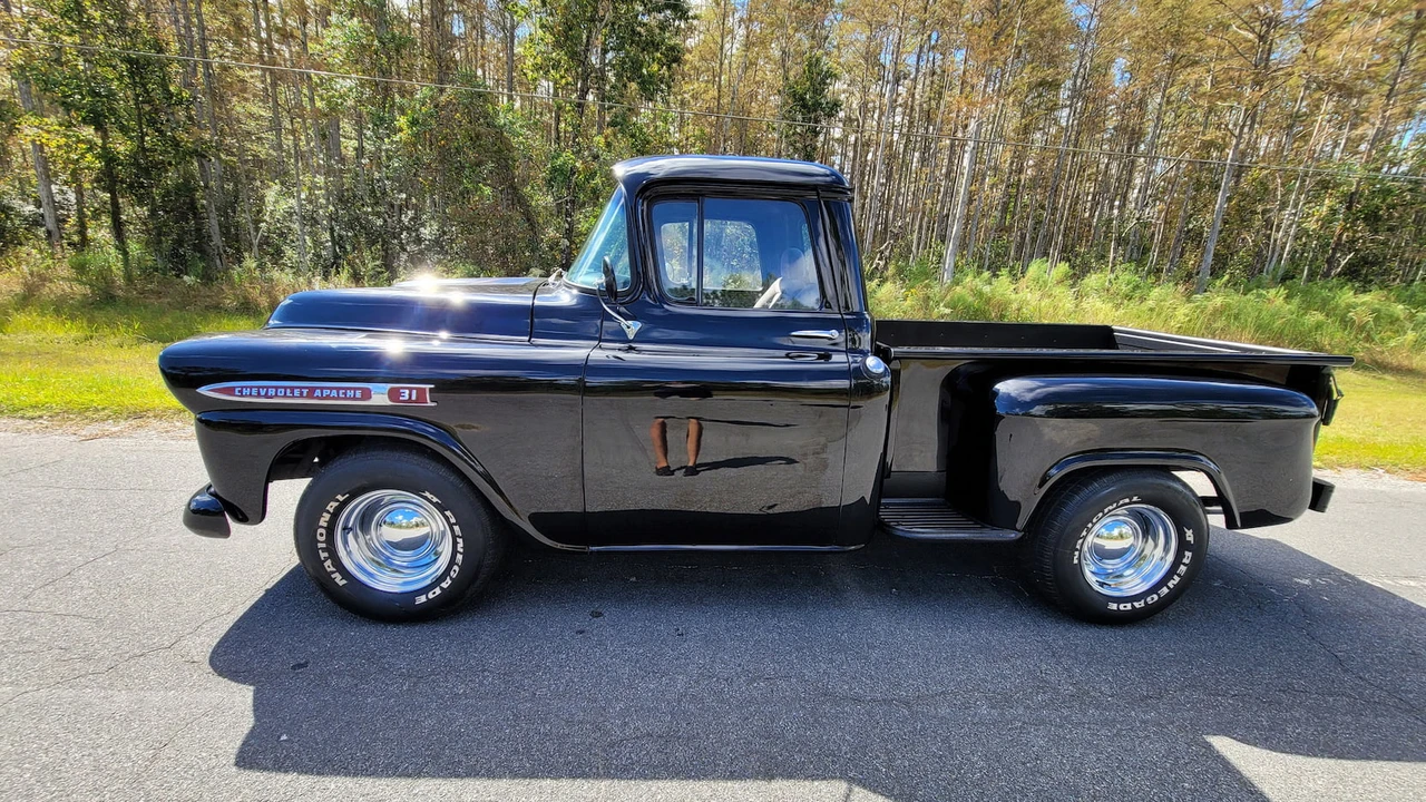 1959 Chevrolet Task Force - Image 2 of 31