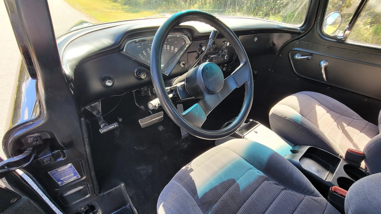 1959 Chevrolet Task Force - Image 7 of 31