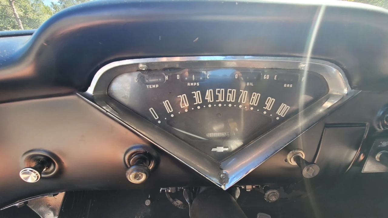 1959 Chevrolet Task Force - Image 9 of 31