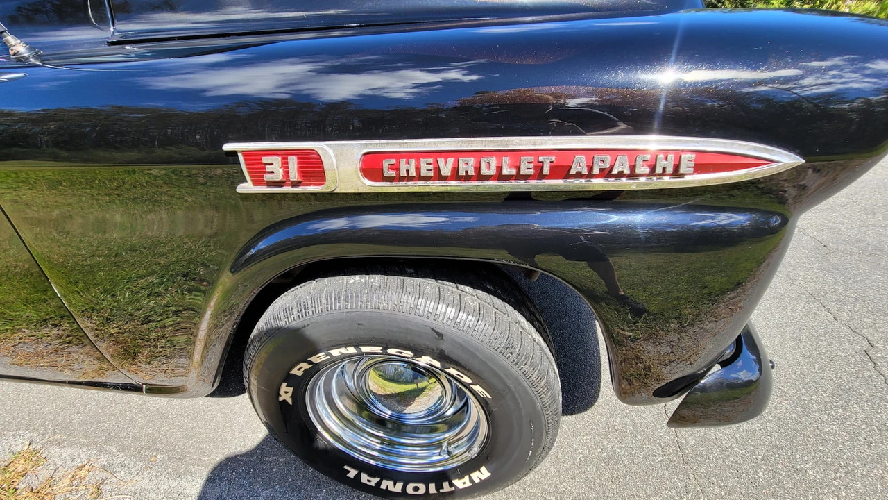 1959 Chevrolet Task Force - Image 17 of 31