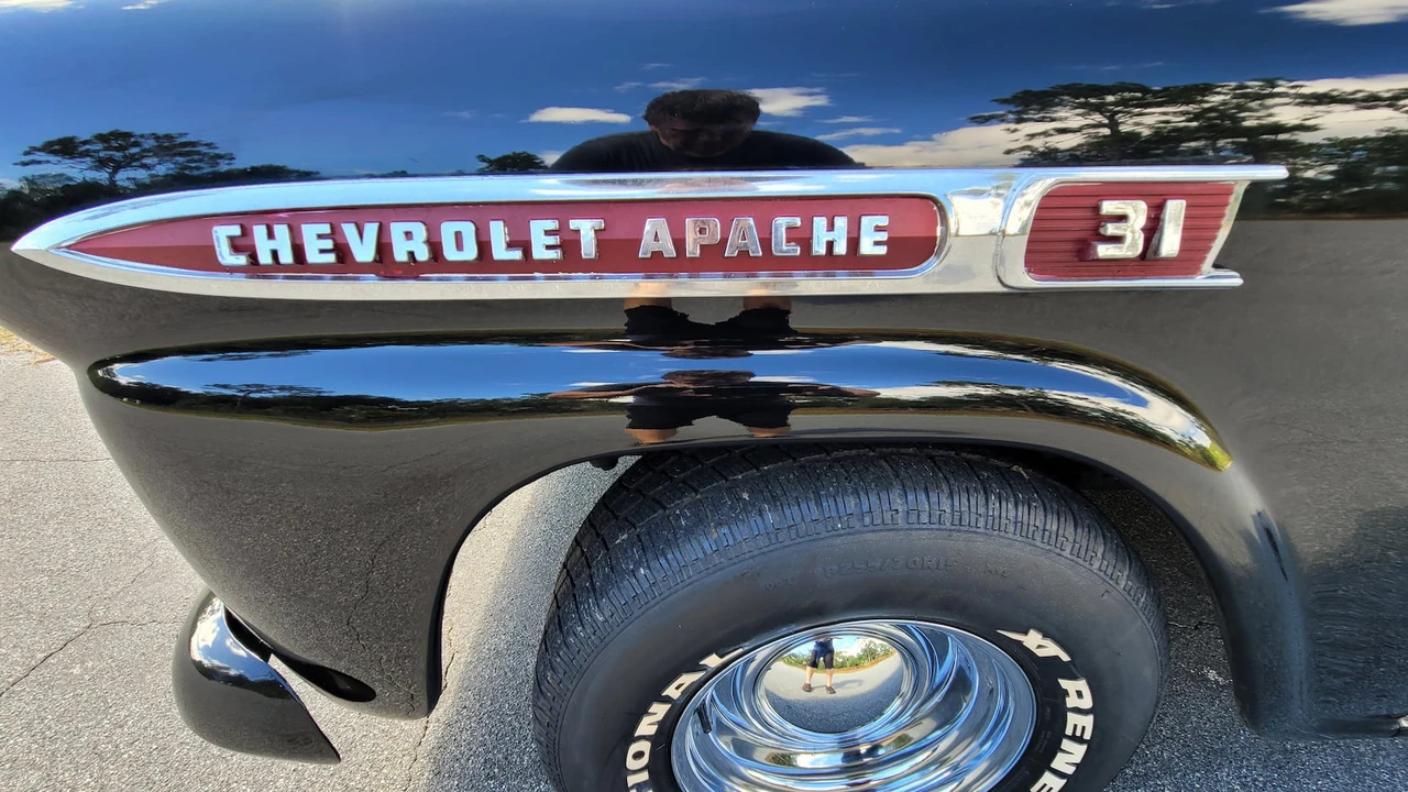 1959 Chevrolet Task Force - Image 19 of 31