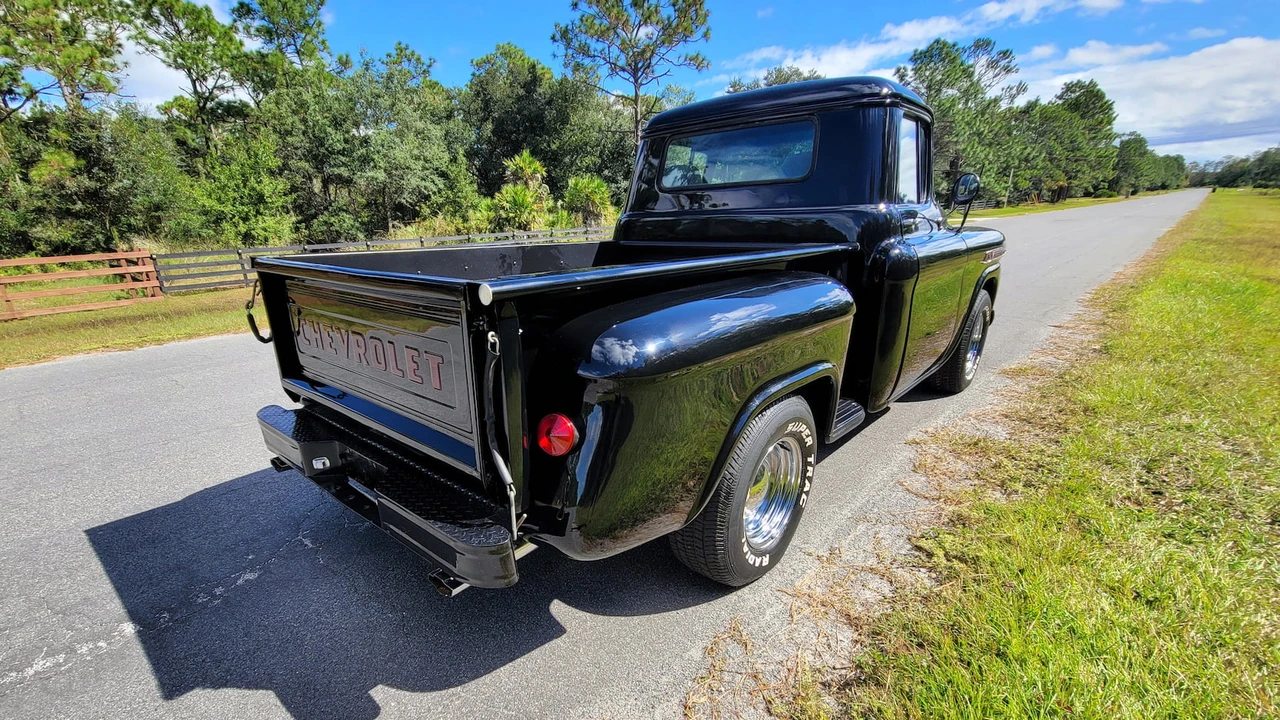 1959 Chevrolet Task Force - Image 28 of 31