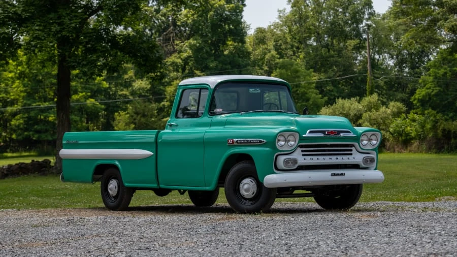 1959 Chevrolet Task Force - Image 27 of 31