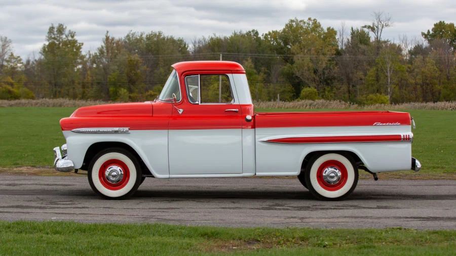 1959 Chevrolet Task Force - Image 8 of 20