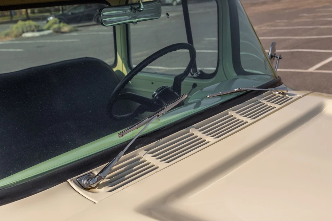1959 Chevrolet Task Force - Image 12 of 31