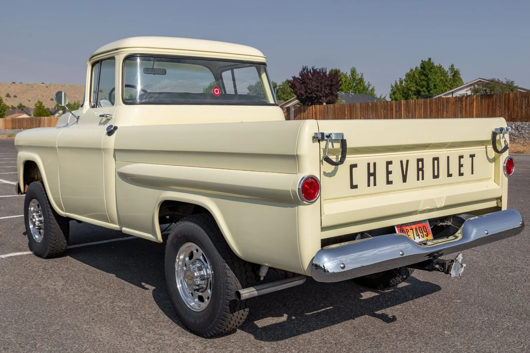 1959 Chevrolet Task Force - Image 9 of 31