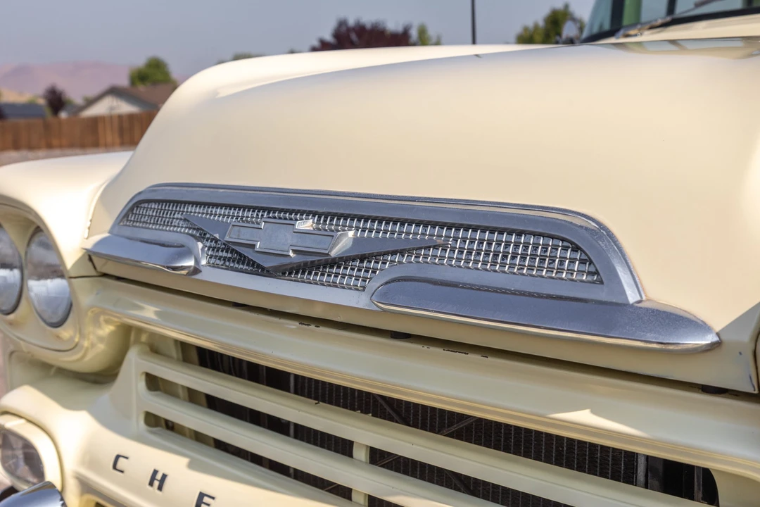 1959 Chevrolet Task Force - Image 22 of 31