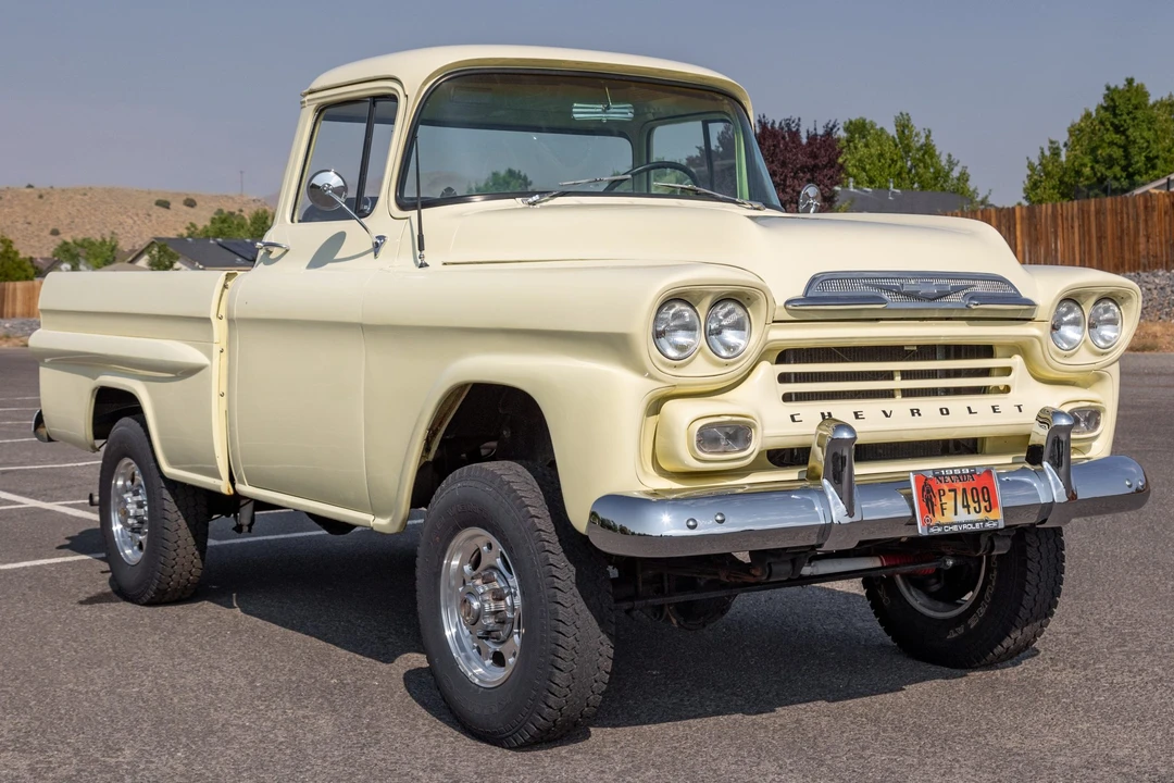 1959 Chevrolet Task Force - Image 5 of 31