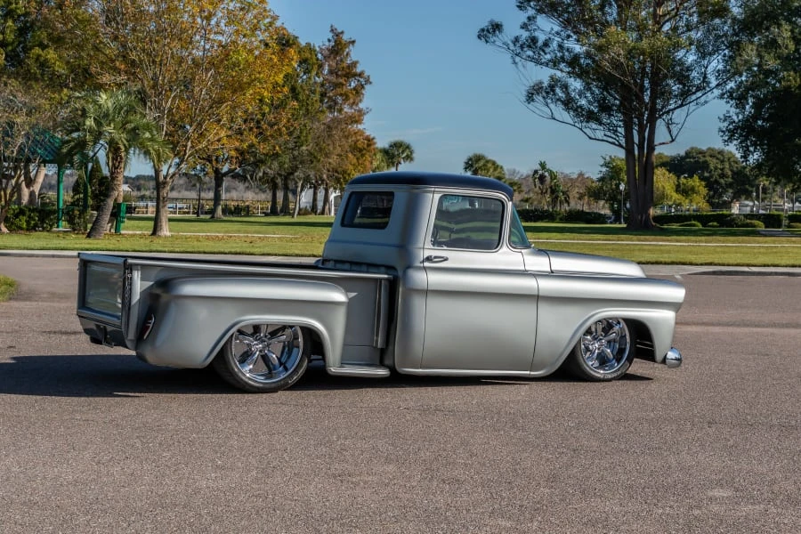 1959 Chevrolet Task Force - Image 11 of 12