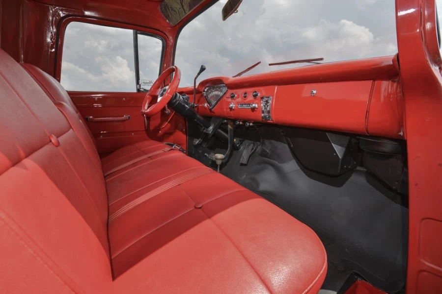 1959 Chevrolet Task Force - Image 5 of 12