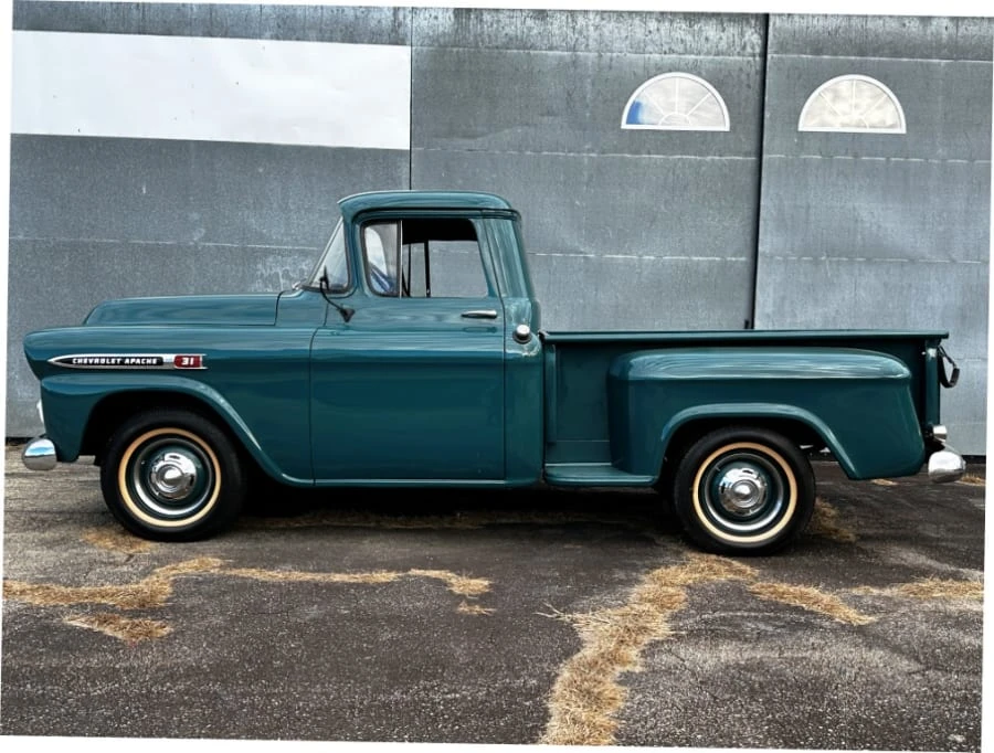 1959 Chevrolet Task Force - Image 5 of 19