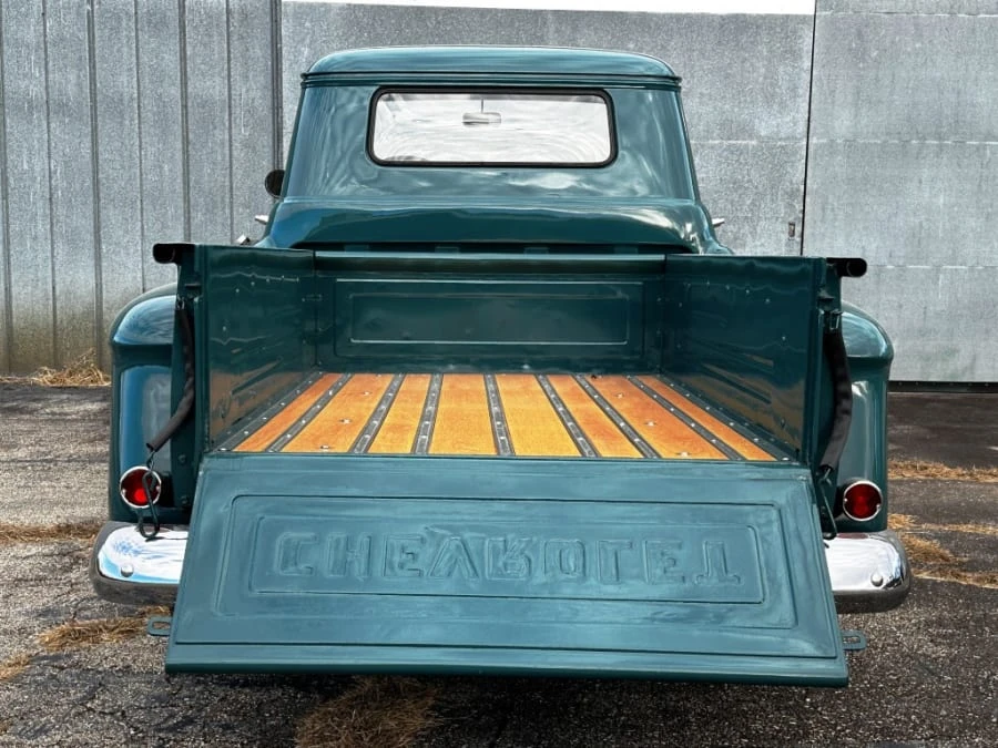 1959 Chevrolet Task Force - Image 8 of 19