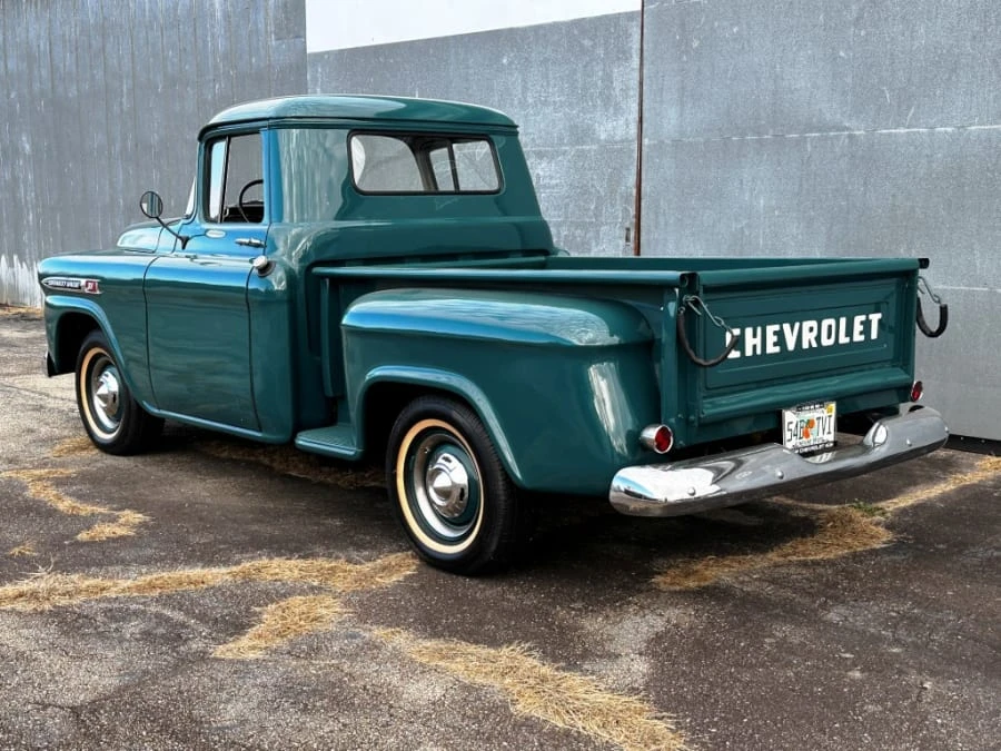 1959 Chevrolet Task Force - Image 10 of 19