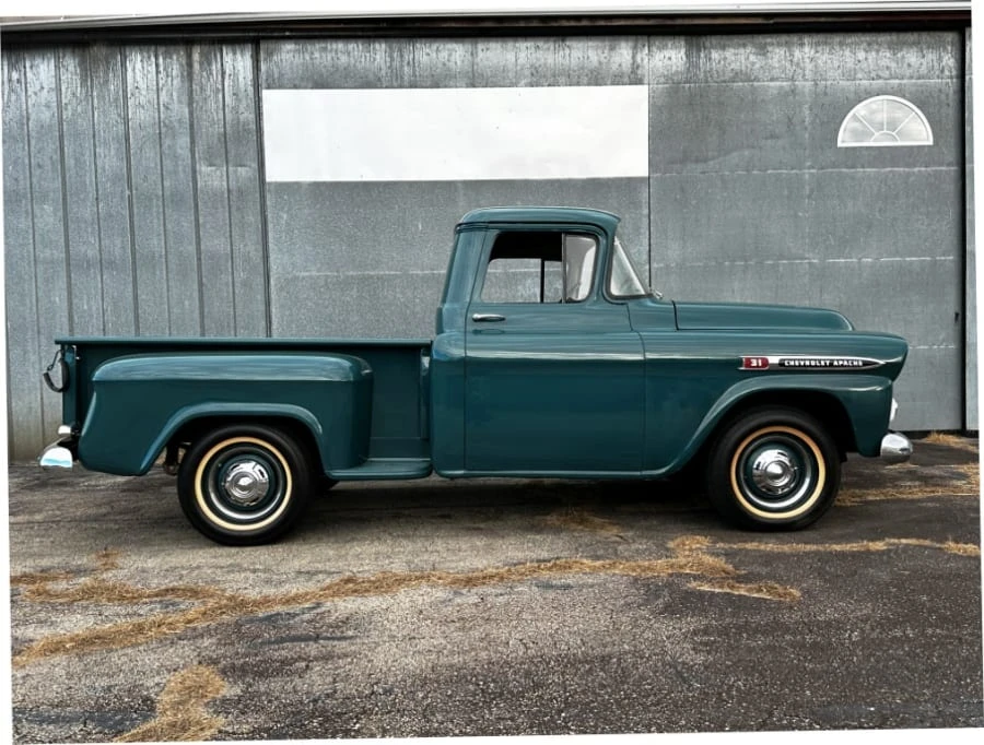 1959 Chevrolet Task Force - Image 2 of 19