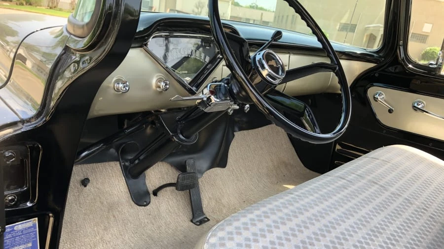 1959 Chevrolet Task Force - Image 3 of 10