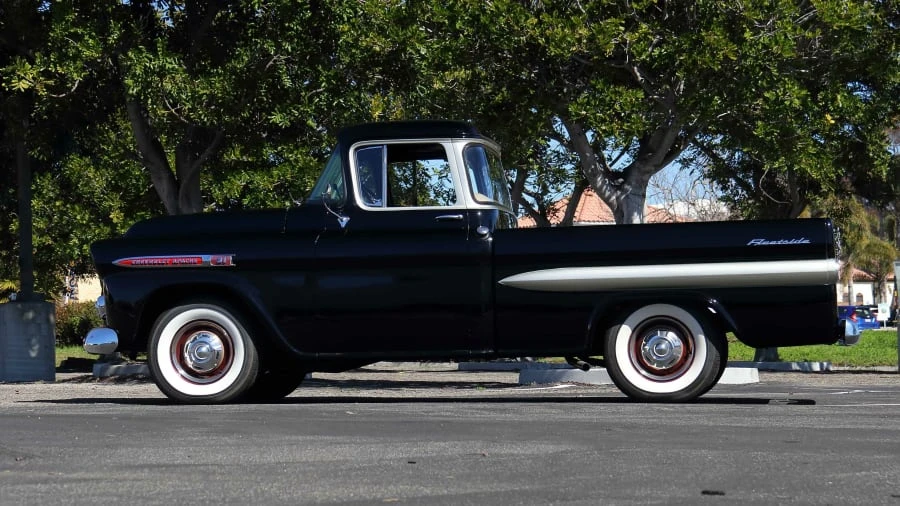 1959 Chevrolet Task Force - Image 2 of 19