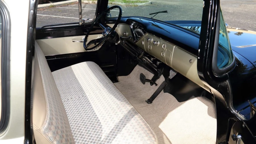 1959 Chevrolet Task Force - Image 5 of 19