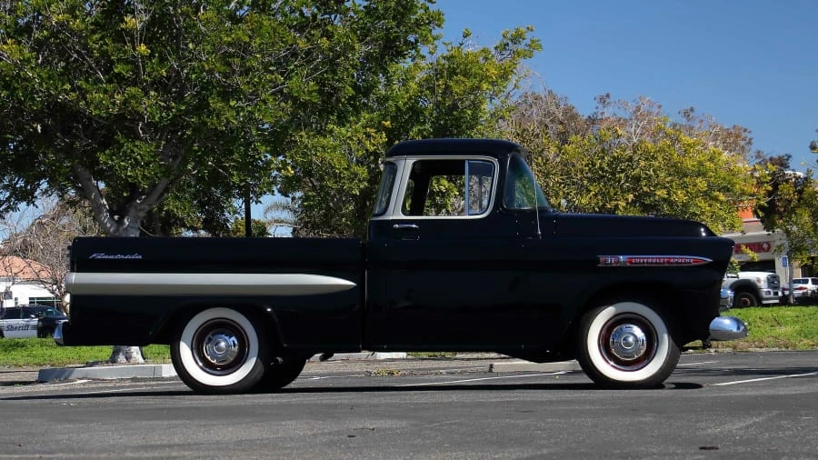 1959 Chevrolet Task Force - Image 8 of 19