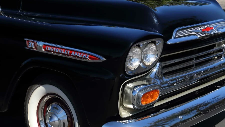 1959 Chevrolet Task Force - Image 16 of 19
