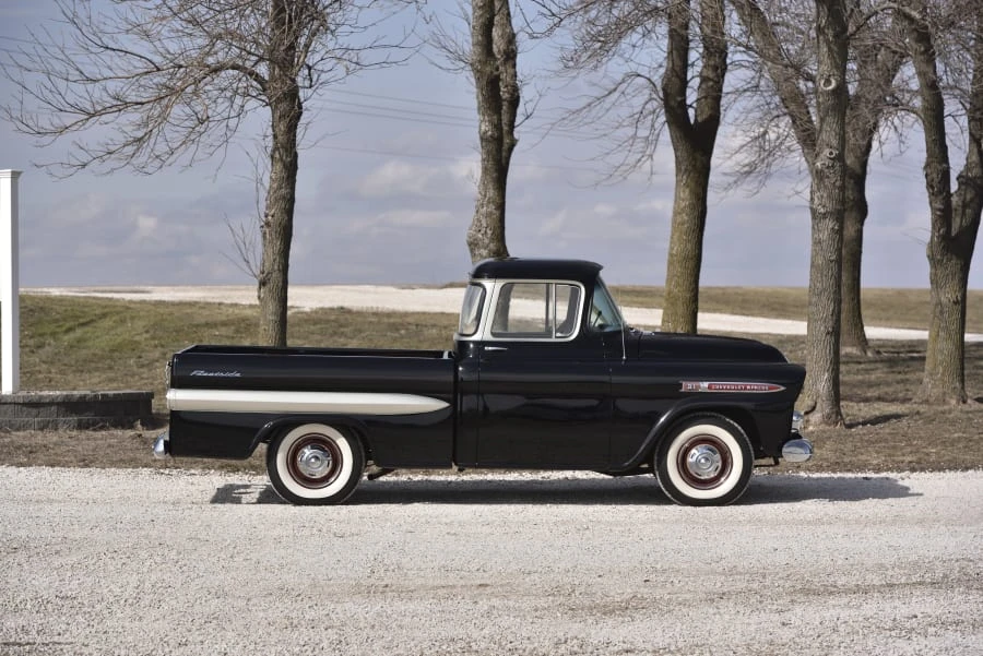 1959 Chevrolet Task Force - Image 16 of 29