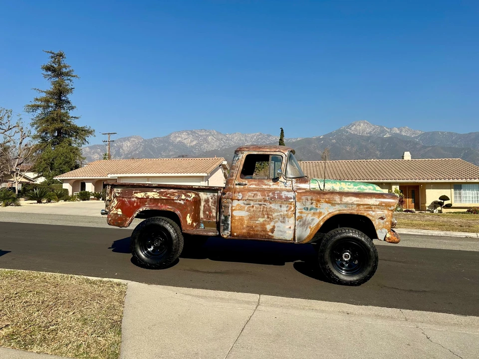 1959 Chevrolet Task Force - Image 12 of 31