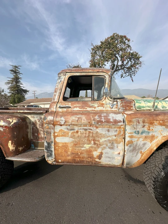 1959 Chevrolet Task Force - Image 23 of 31