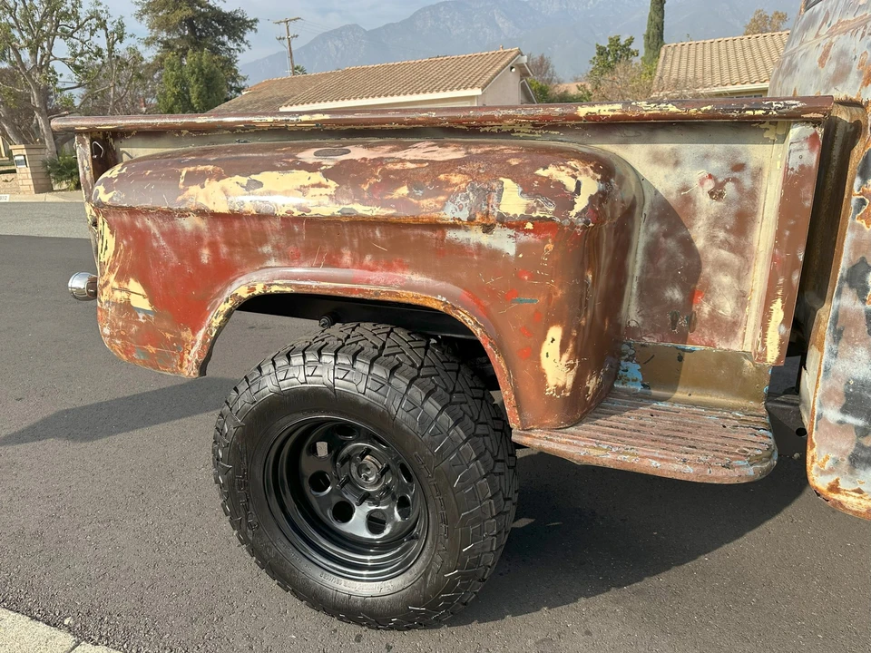 1959 Chevrolet Task Force - Image 22 of 31