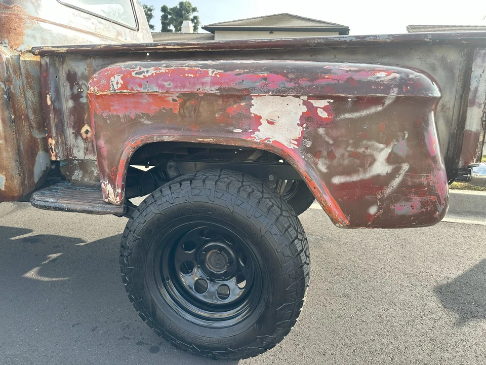 1959 Chevrolet Task Force - Image 21 of 31