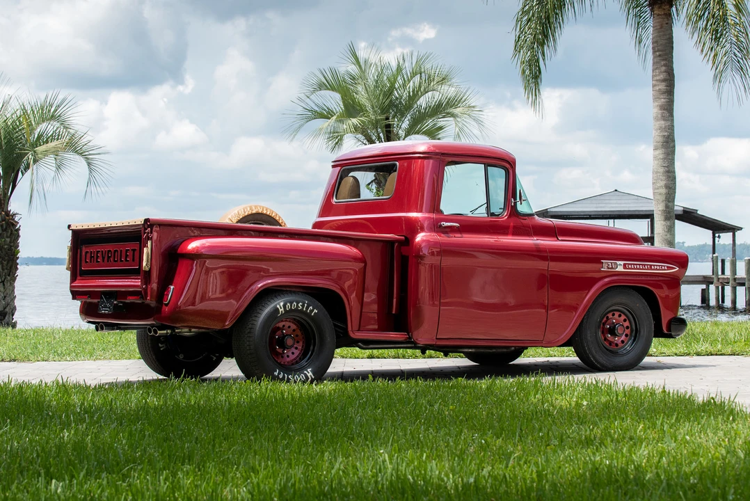 1959 Chevrolet Task Force - Image 4 of 31