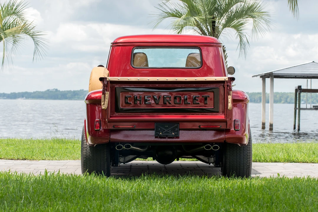 1959 Chevrolet Task Force - Image 5 of 31
