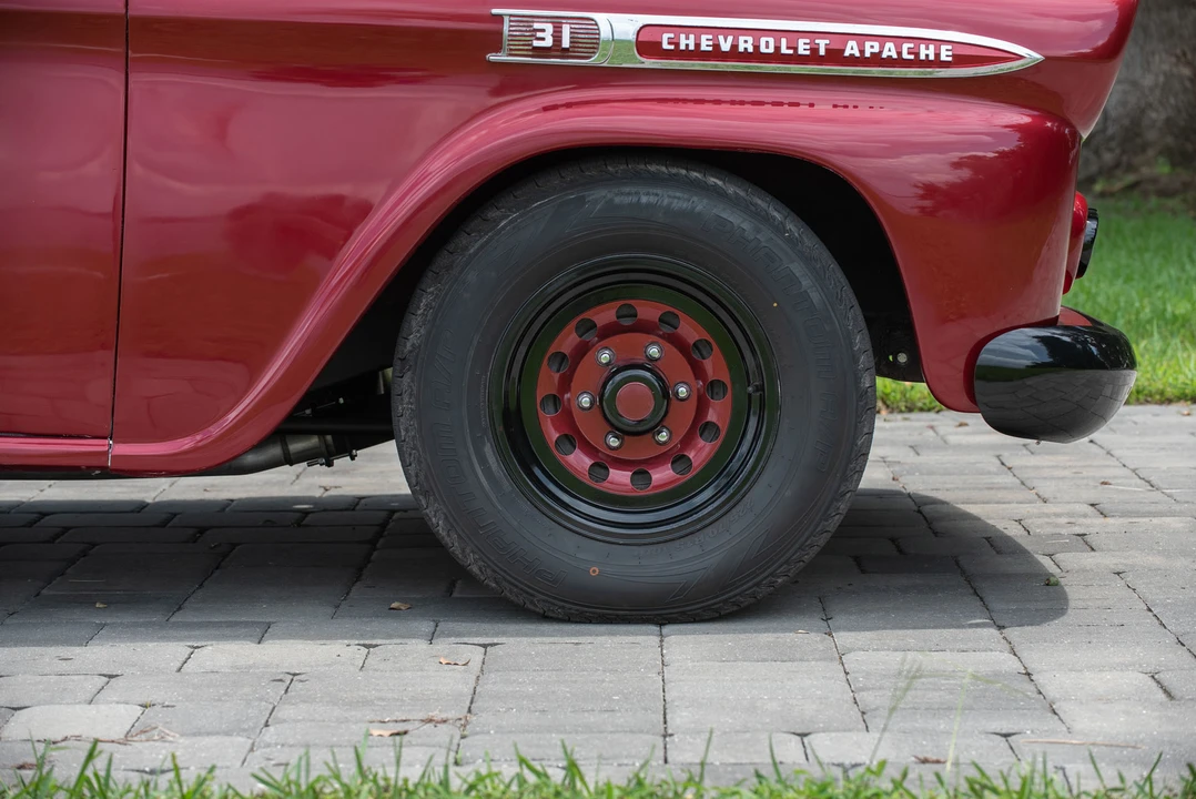 1959 Chevrolet Task Force - Image 6 of 31