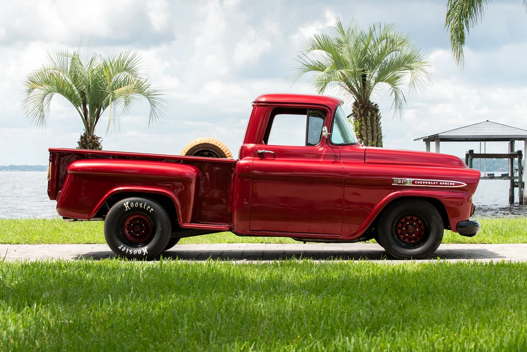 1959 Chevrolet Task Force - Image 7 of 31