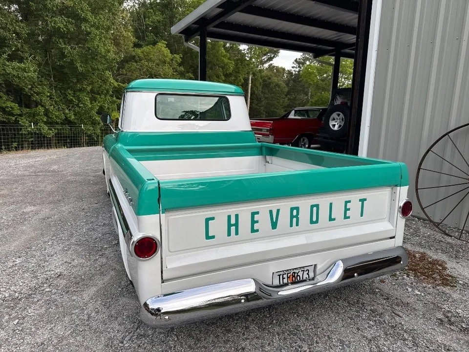 1959 Chevrolet Task Force - Image 7 of 21