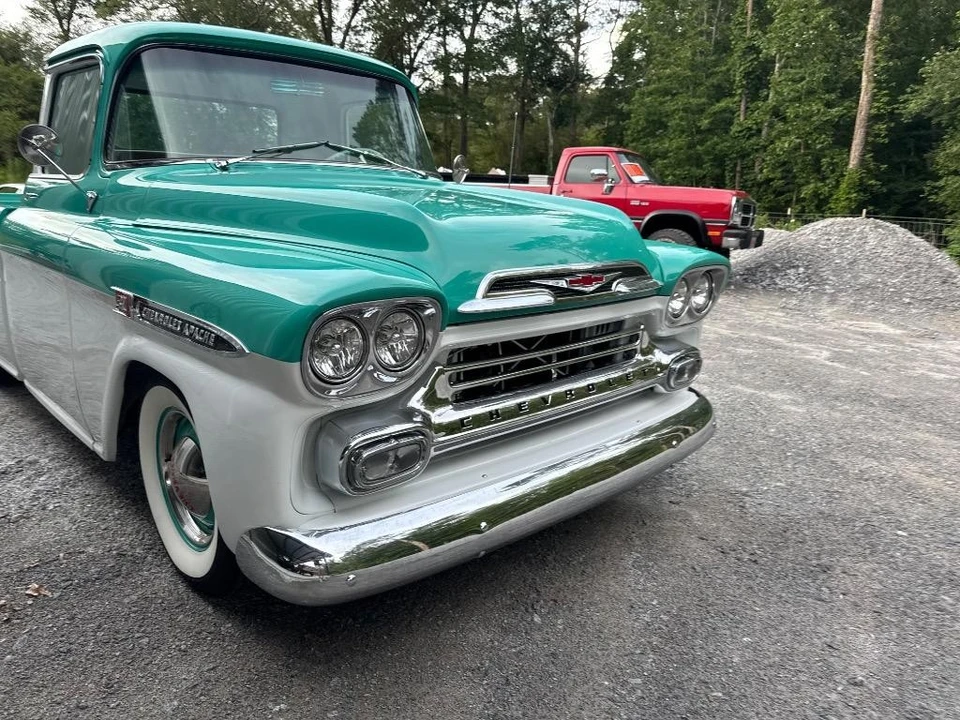1959 Chevrolet Task Force - Image 16 of 21