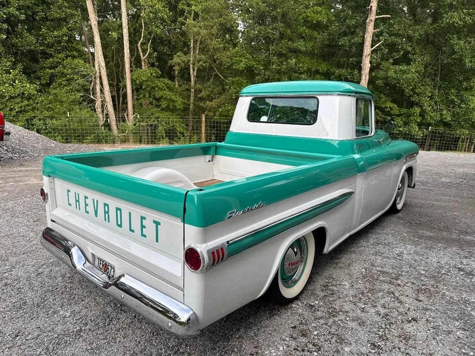 1959 Chevrolet Task Force - Image 9 of 21