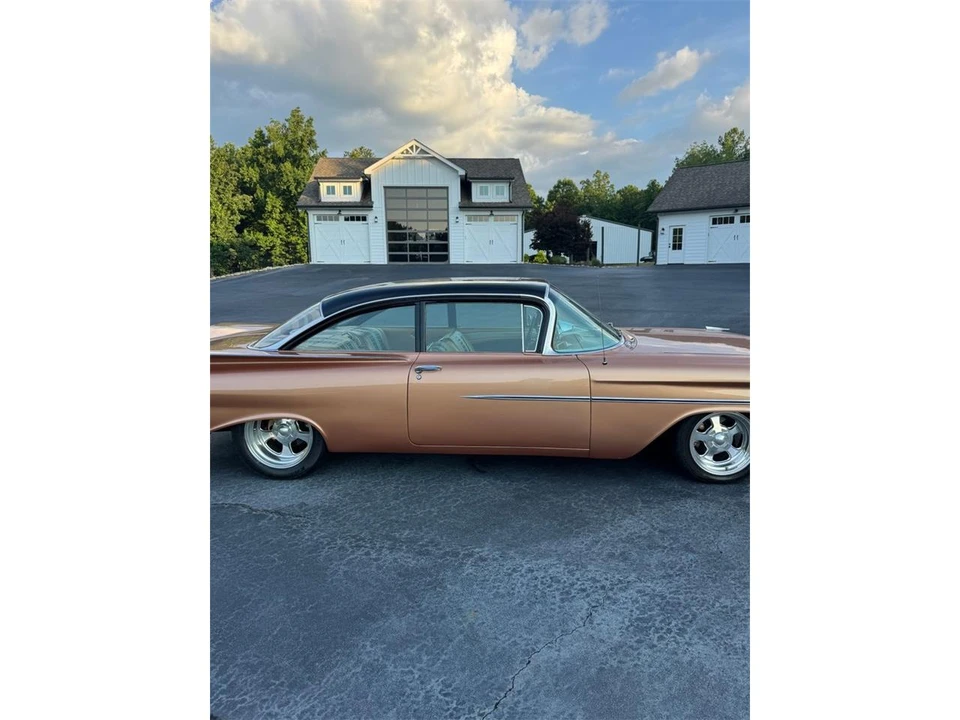 1959 Chevrolet Biscayne - Image 2 of 31