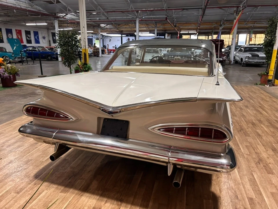 1959 Chevrolet Biscayne - Image 8 of 23